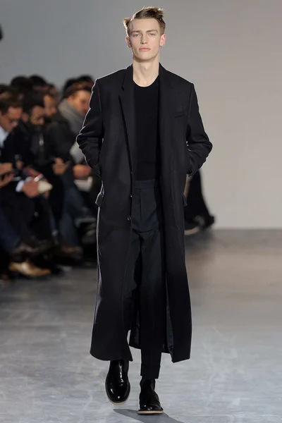 Look 2